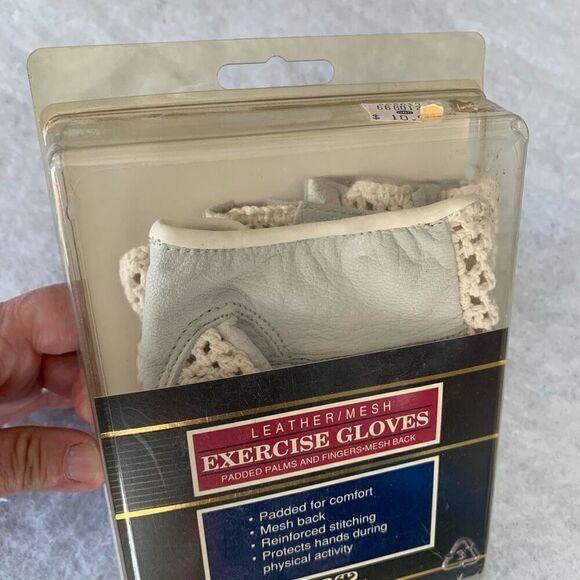 Pro Performance Size Medium Leather/Mesh Exercise Gloves *New* - Picture 2 of 4